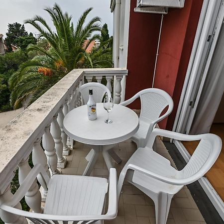 Seagull Pool Apartments & Studios Novalja Exterior photo