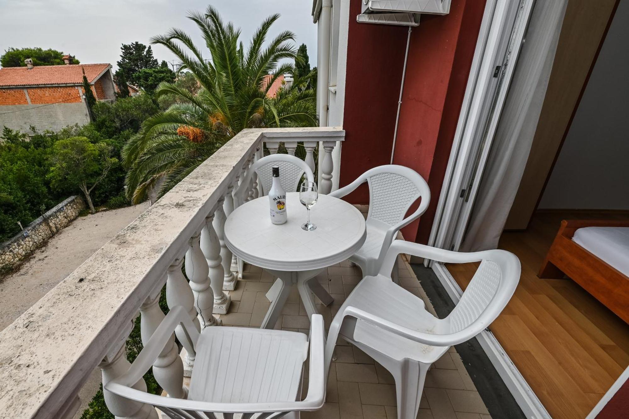 Seagull Pool Apartments & Studios Novalja Exterior photo