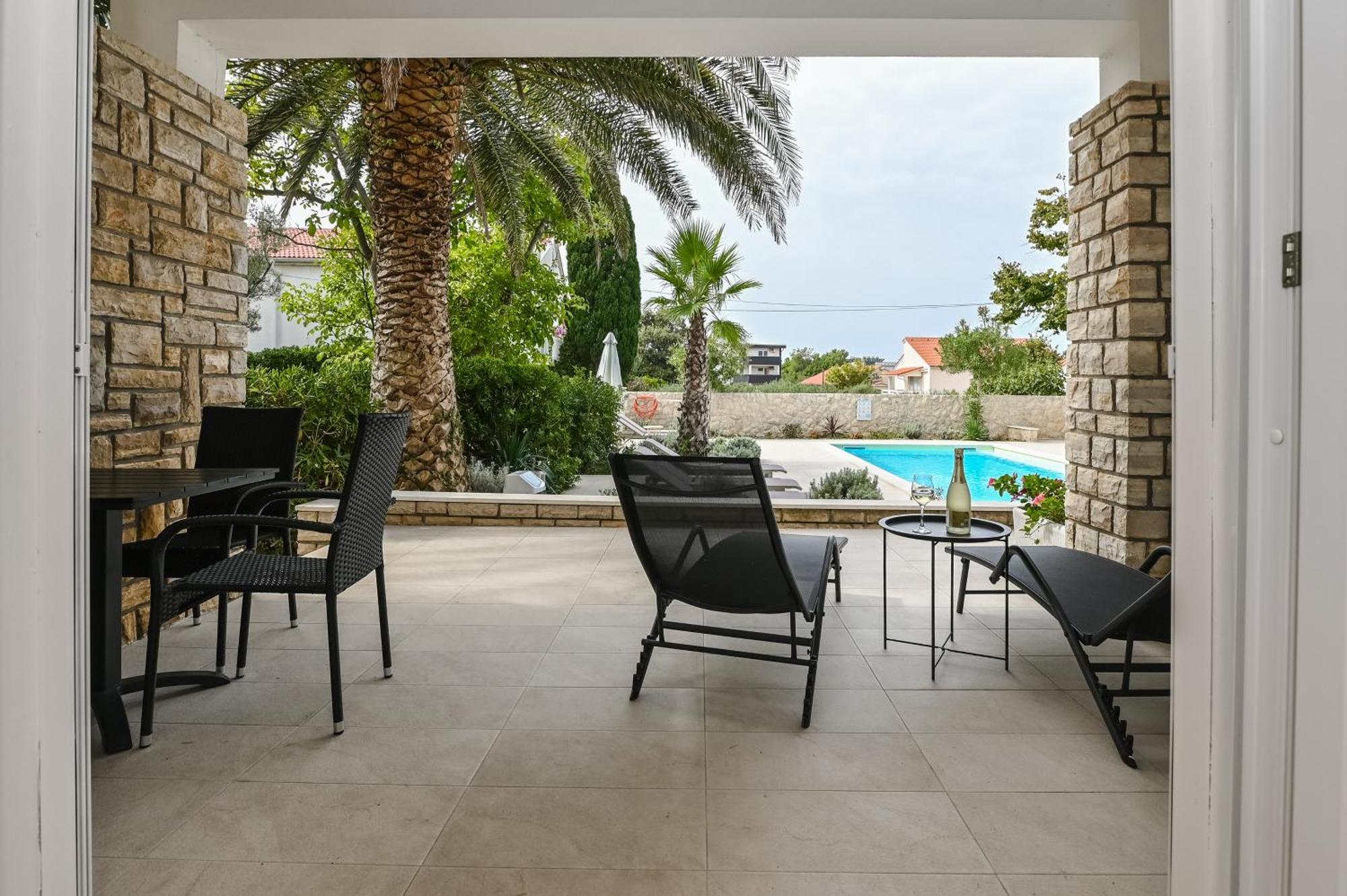 Seagull Pool Apartments & Studios Novalja Exterior photo