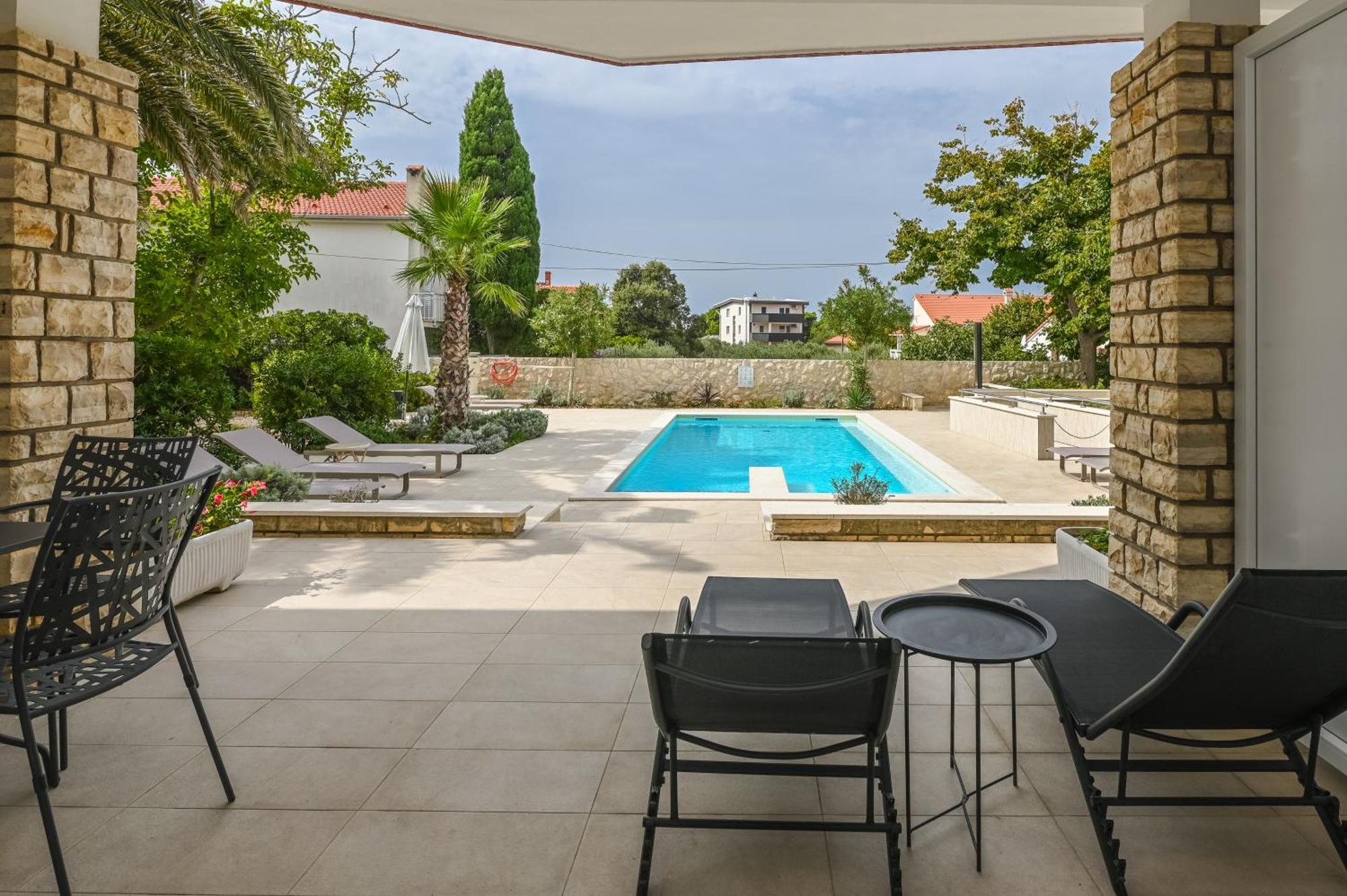 Seagull Pool Apartments & Studios Novalja Exterior photo