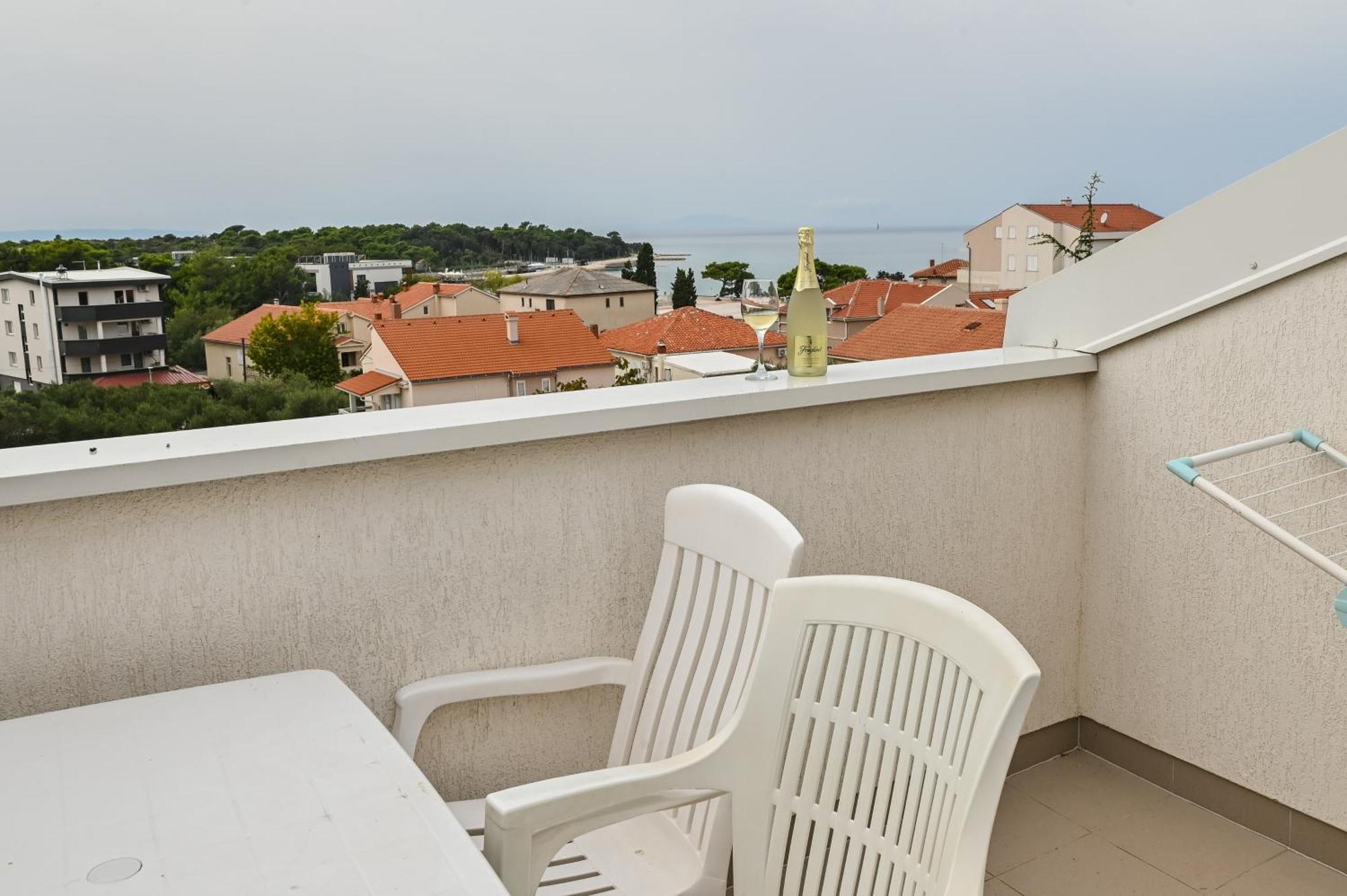 Seagull Pool Apartments & Studios Novalja Room photo