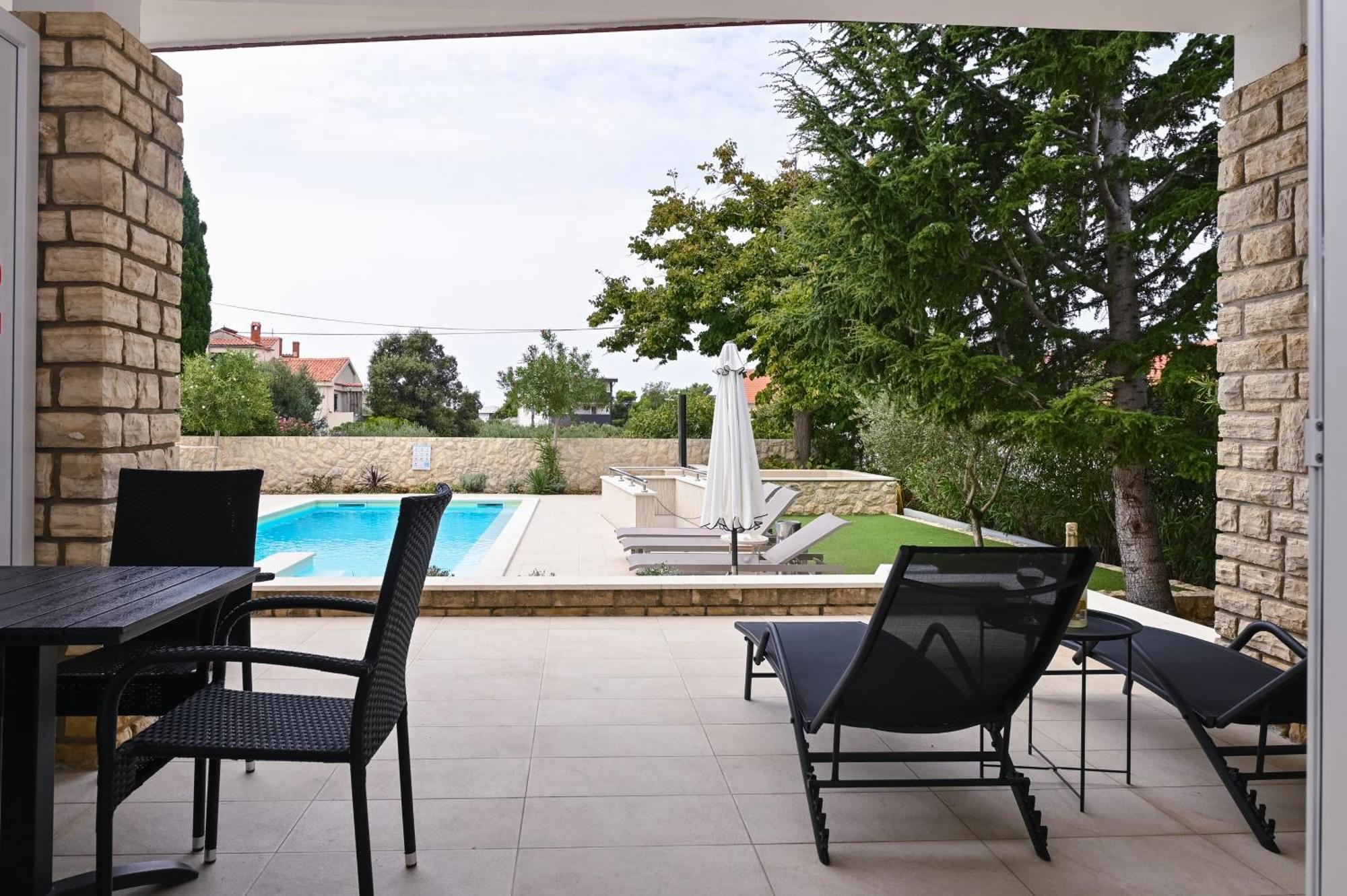 Seagull Pool Apartments & Studios Novalja Room photo